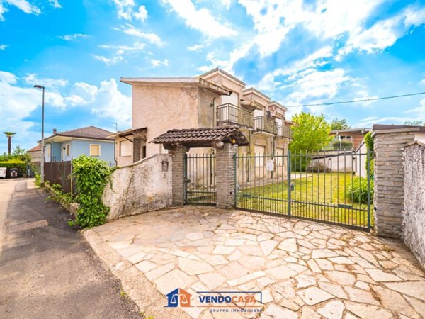 casa indipendente in vendita a Bra