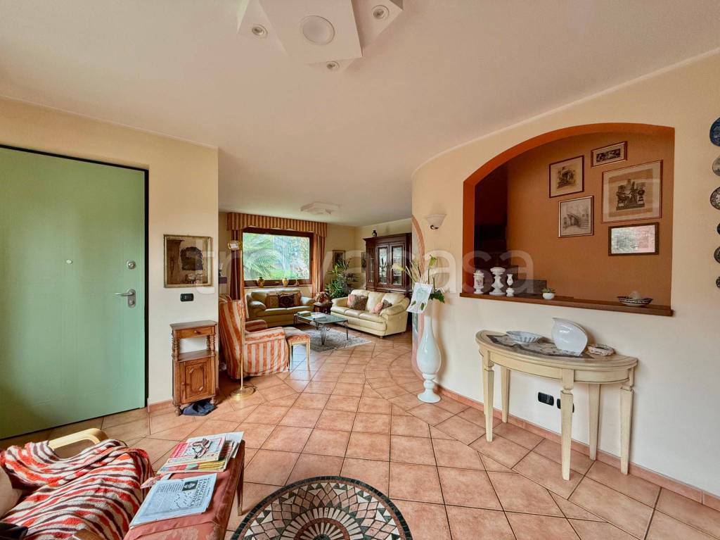 casa indipendente in vendita a Bra in zona San Michele