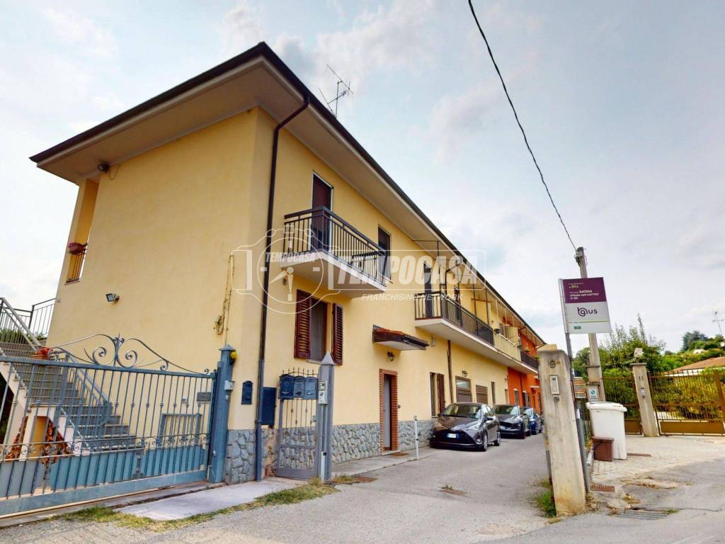 appartamento in vendita a Bra in zona San Matteo