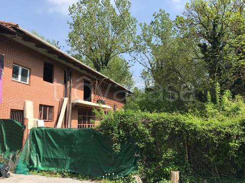 casa indipendente in vendita a Bra