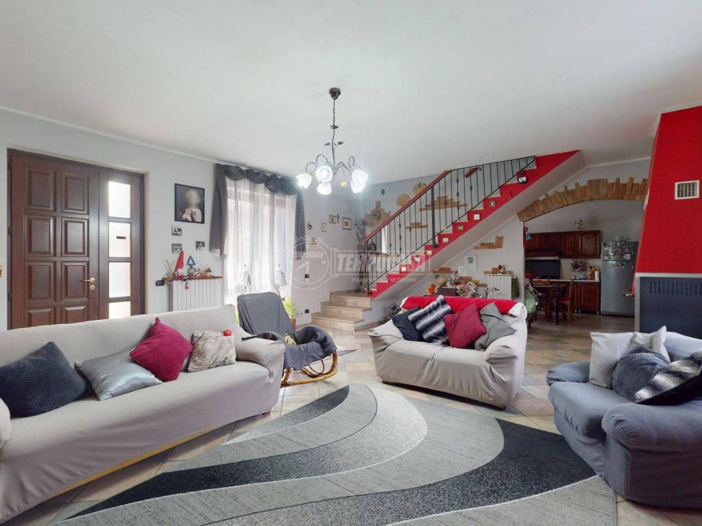 casa indipendente in vendita a Bra