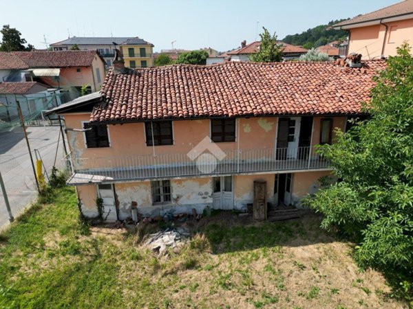 casa indipendente in vendita a Bra in zona Bandito