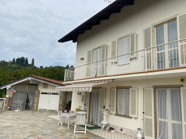 casa indipendente in vendita a Bra