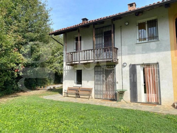casa indipendente in vendita a Bra in zona Bandito