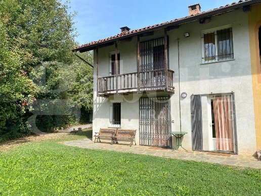 casa indipendente in vendita a Bra