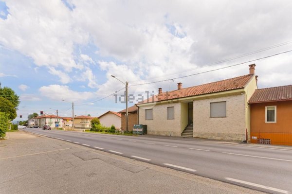 casa semindipendente in vendita a Bra