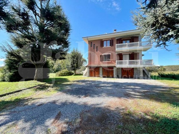 casa indipendente in vendita a Bra in zona Pollenzo
