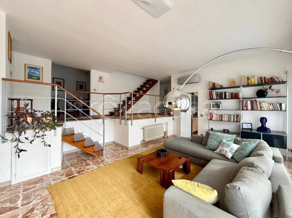 casa indipendente in vendita a Bra