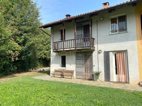 casa indipendente in vendita a Bra