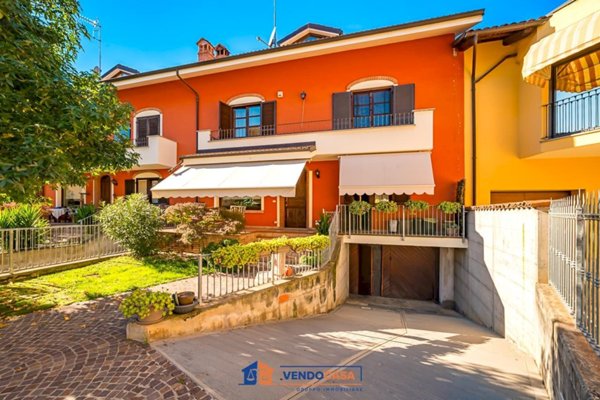 casa indipendente in vendita a Bra