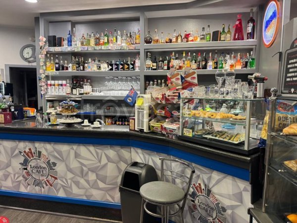 negozio in vendita a Bra