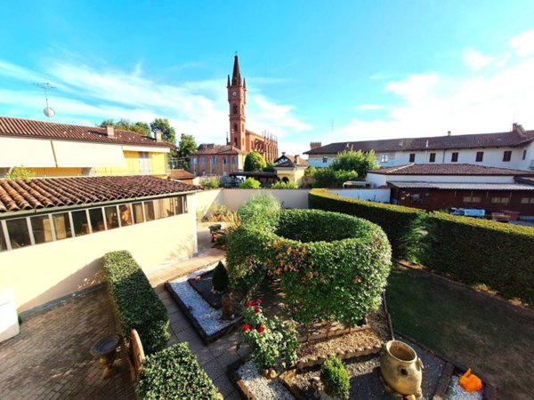 casa indipendente in vendita a Bra in zona Pollenzo