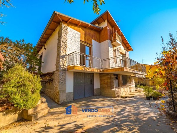 casa indipendente in vendita a Bra