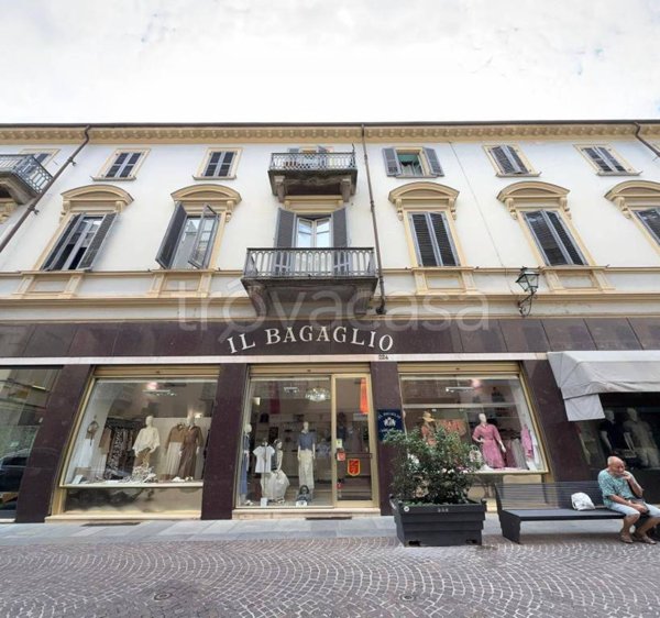 negozio in vendita a Bra