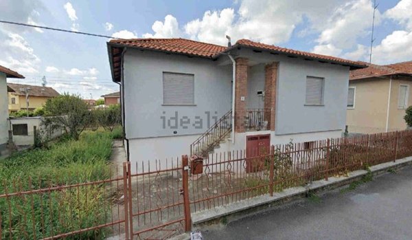 casa indipendente in vendita a Bra