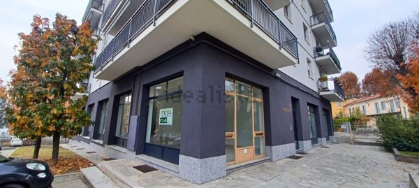 locale commerciale in vendita a Bra