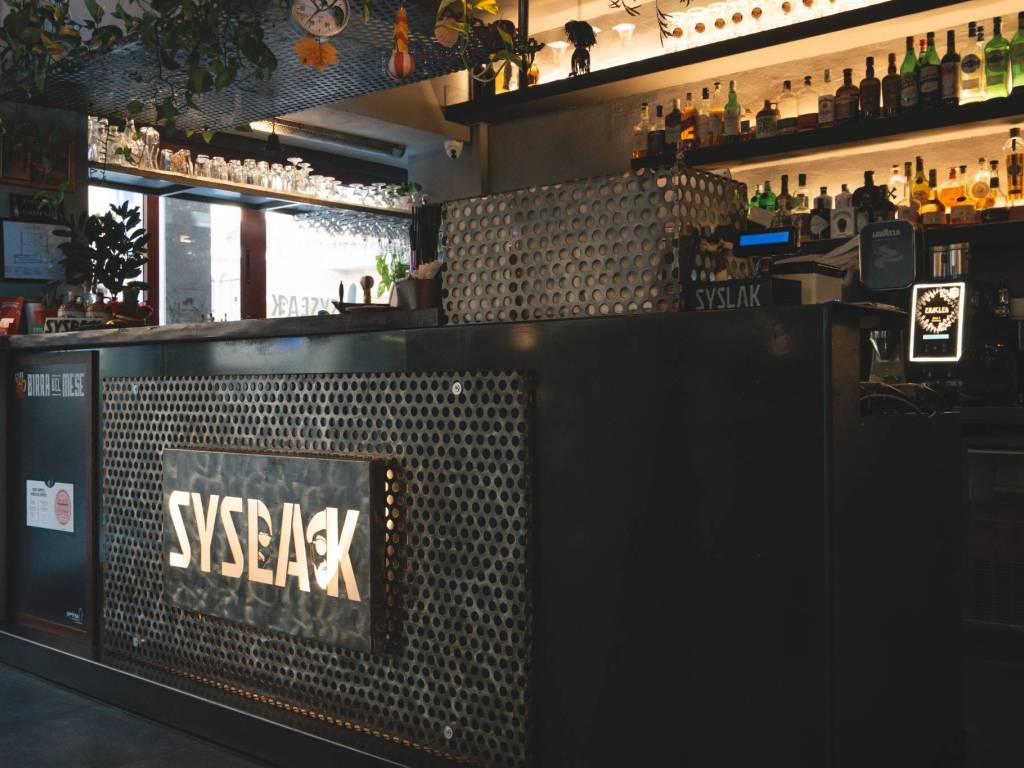 negozio in vendita a Bra