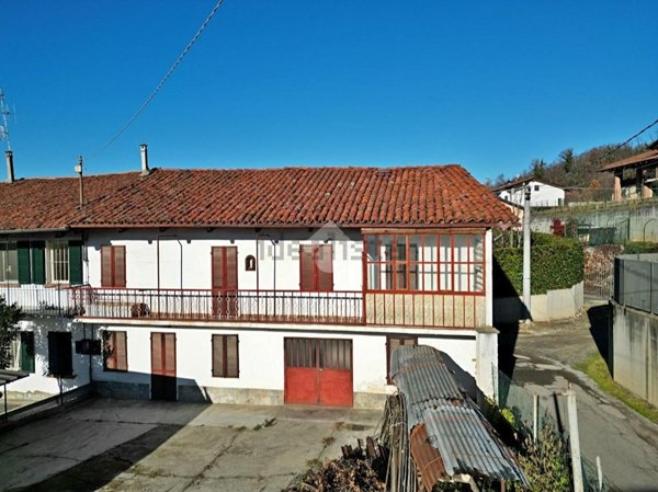 casa semindipendente in vendita a Bra in zona Bandito