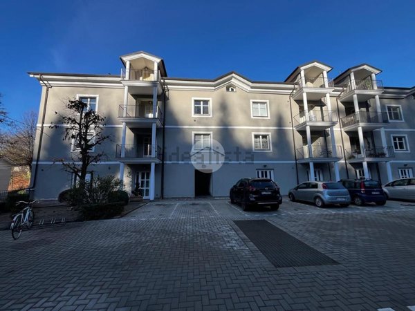 appartamento in vendita a Bra in zona San Michele