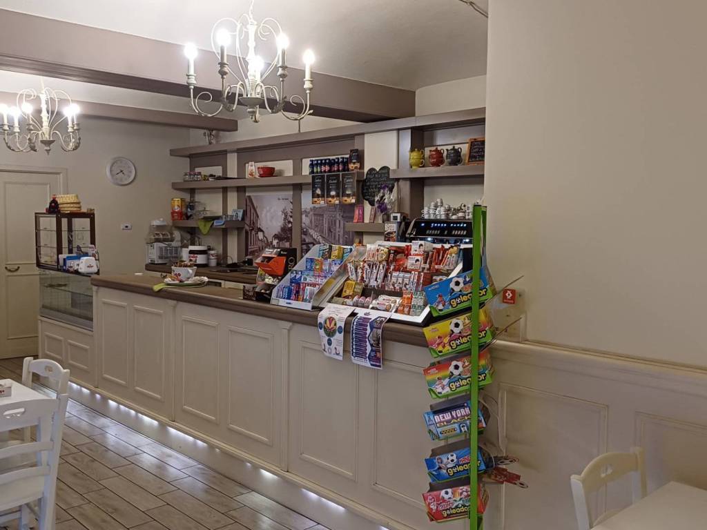 negozio in vendita a Bra