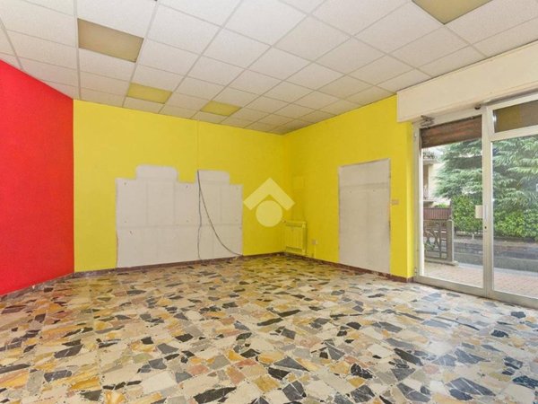 negozio in vendita a Bra