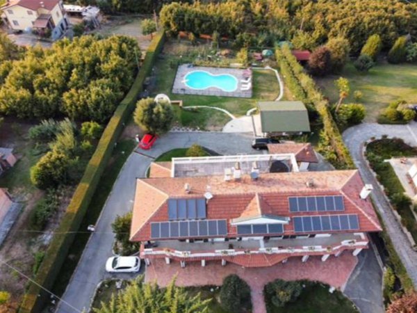 casa indipendente in vendita a Bra