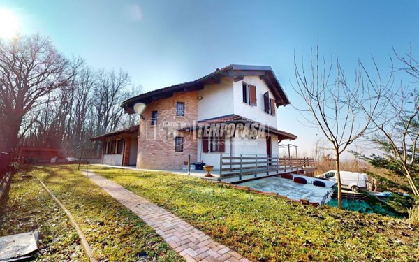 casa indipendente in vendita a Bra