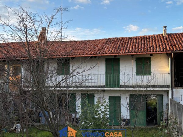 casale in vendita a Bra