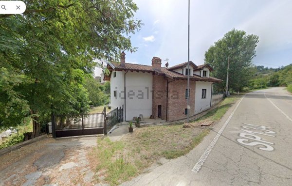 casa indipendente in vendita a Bra