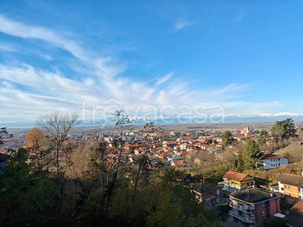 casa indipendente in vendita a Bra in zona San Michele