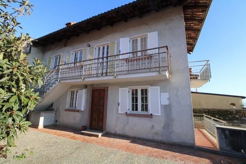 casa indipendente in vendita a Bra