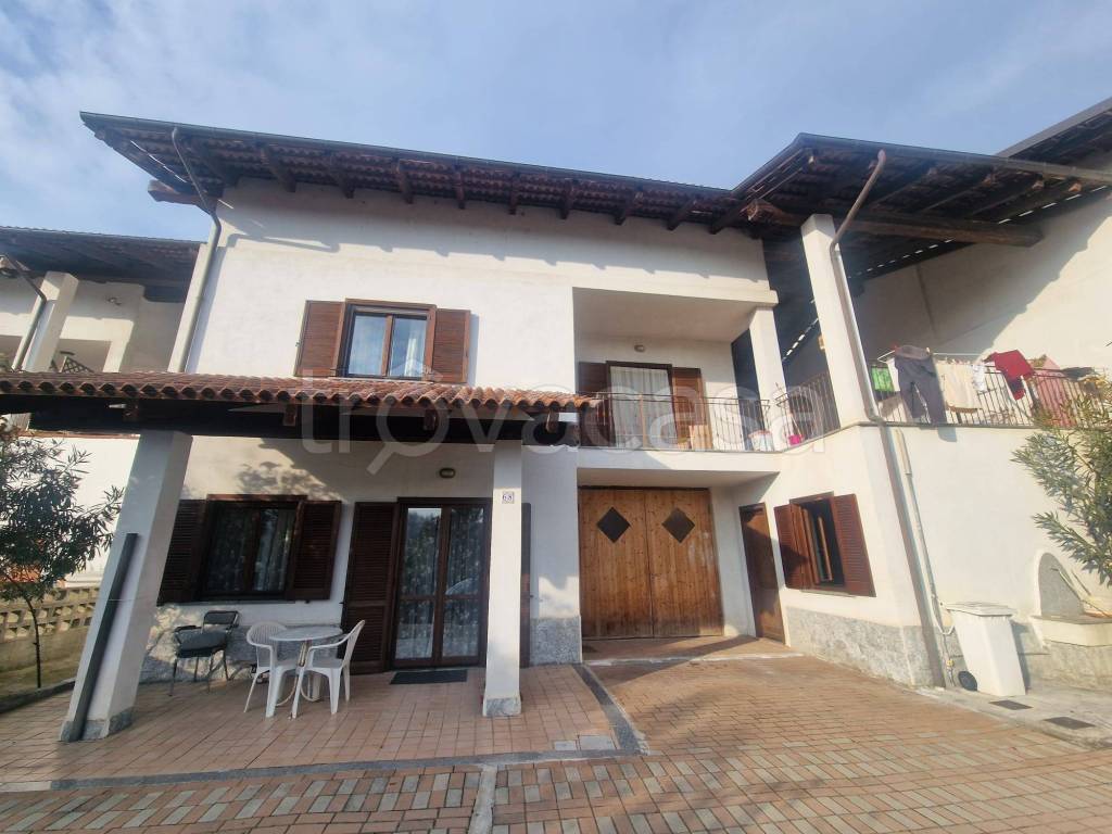 casa indipendente in vendita a Bra