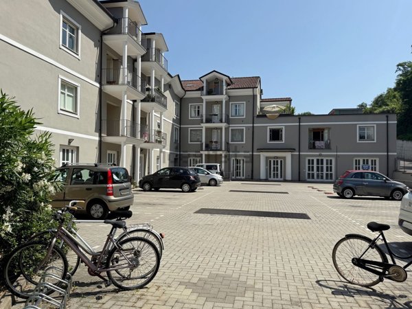 appartamento in vendita a Bra in zona San Michele