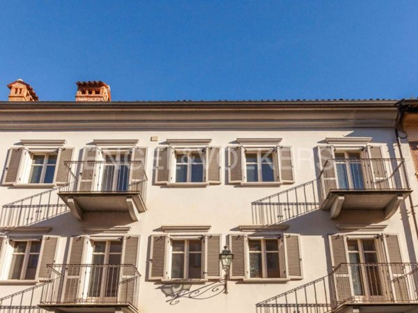 intera palazzina in vendita a Bra