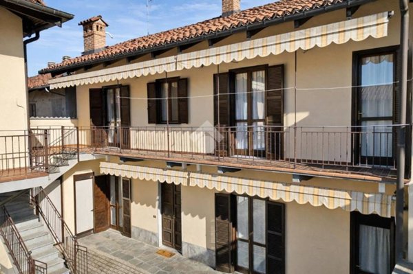 casa indipendente in vendita a Bra