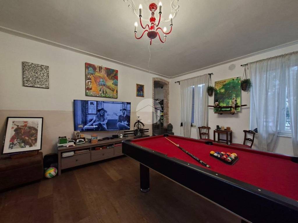 casa indipendente in vendita a Bra in zona Bandito