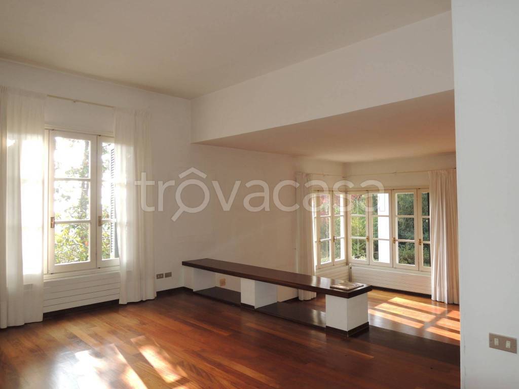 casa indipendente in vendita a Bra in zona San Michele