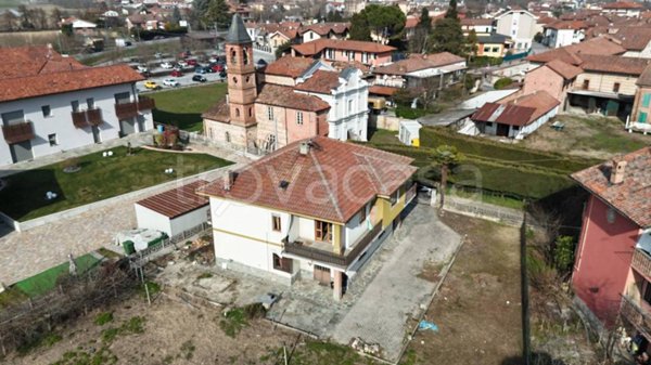 casa indipendente in vendita a Bra in zona Pollenzo