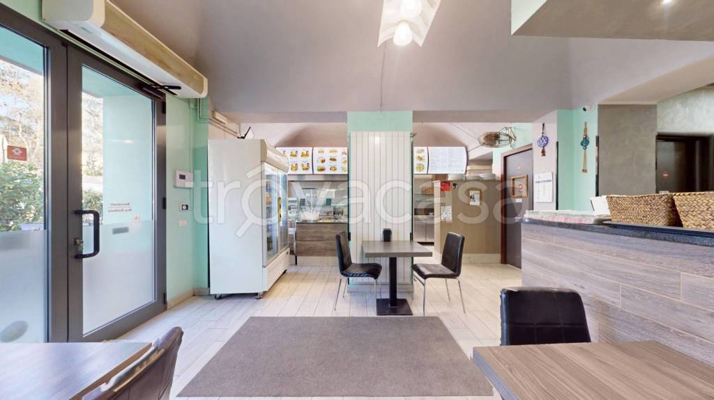 negozio in vendita a Bra