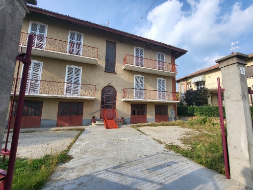 casa indipendente in vendita a Bra