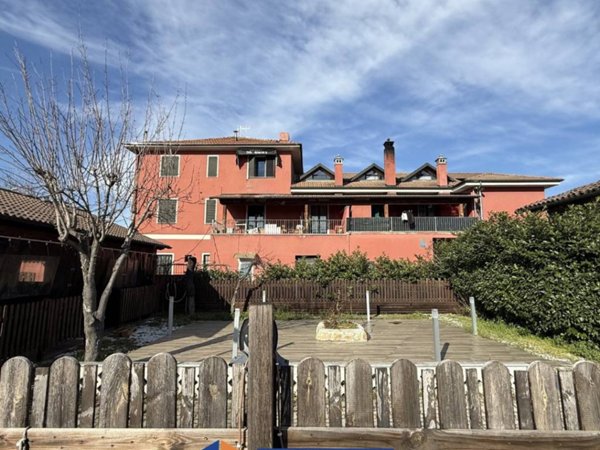 intera palazzina in vendita a Bra