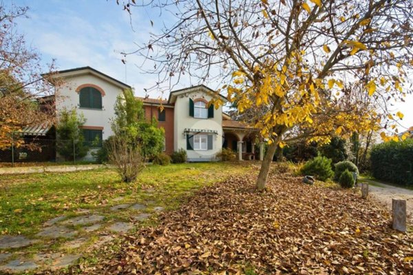 casa indipendente in vendita a Bra