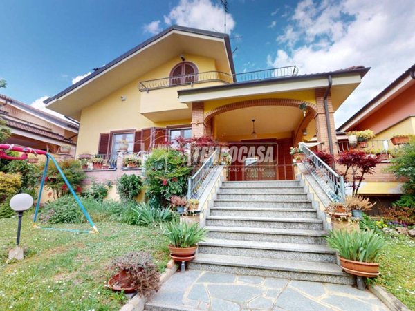 appartamento in vendita a Bra in zona Bandito