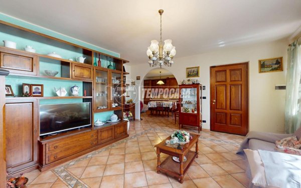 appartamento in vendita a Bra in zona Bandito