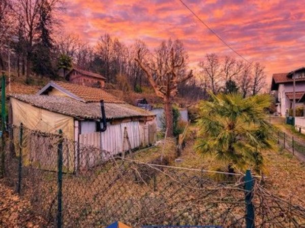 locale di sgombero in vendita a Bra