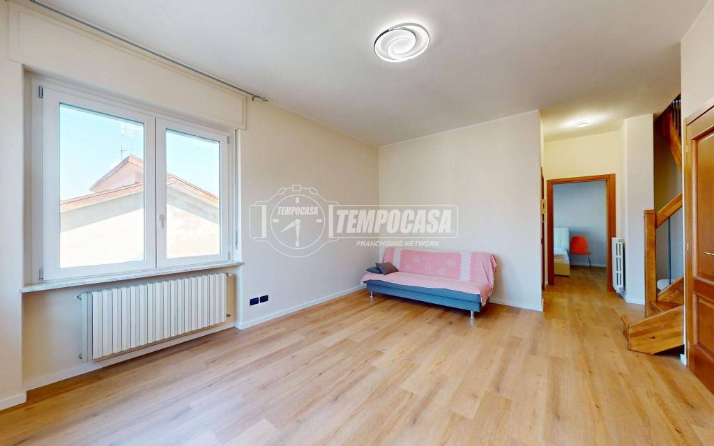 appartamento in vendita a Bra in zona Piumati