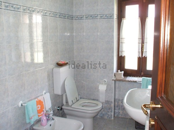 casa indipendente in vendita a Bra