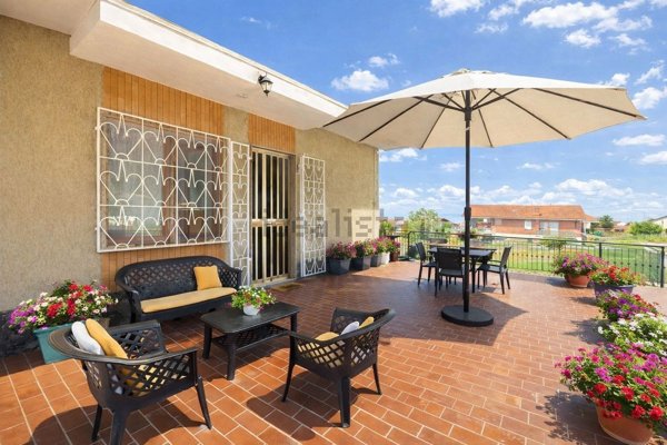 casa indipendente in vendita a Bra