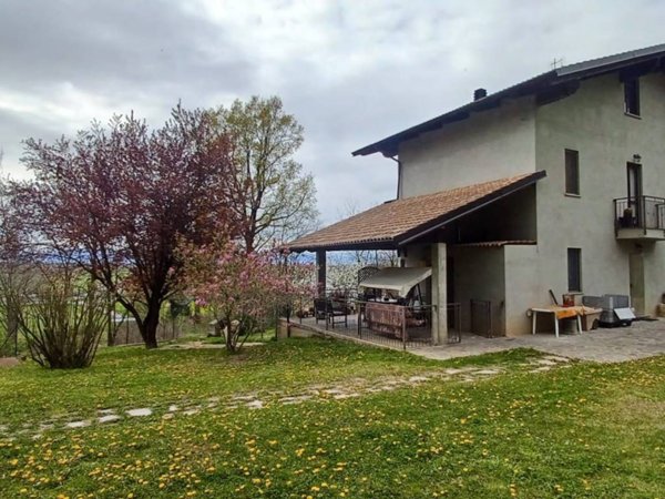 casa indipendente in vendita a Bra in zona Bandito