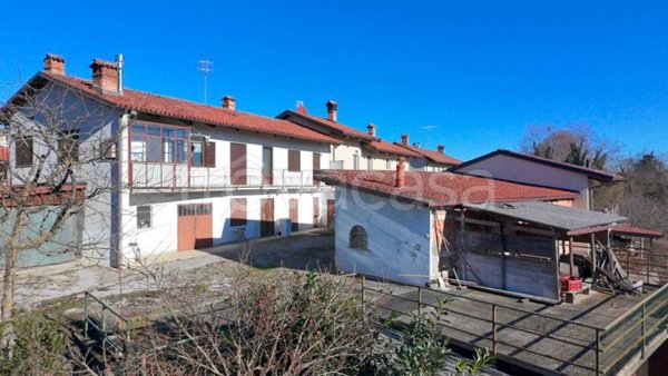 casa indipendente in vendita a Bra